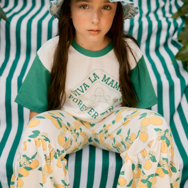 FOREVER TINY GRAPHIC TEE