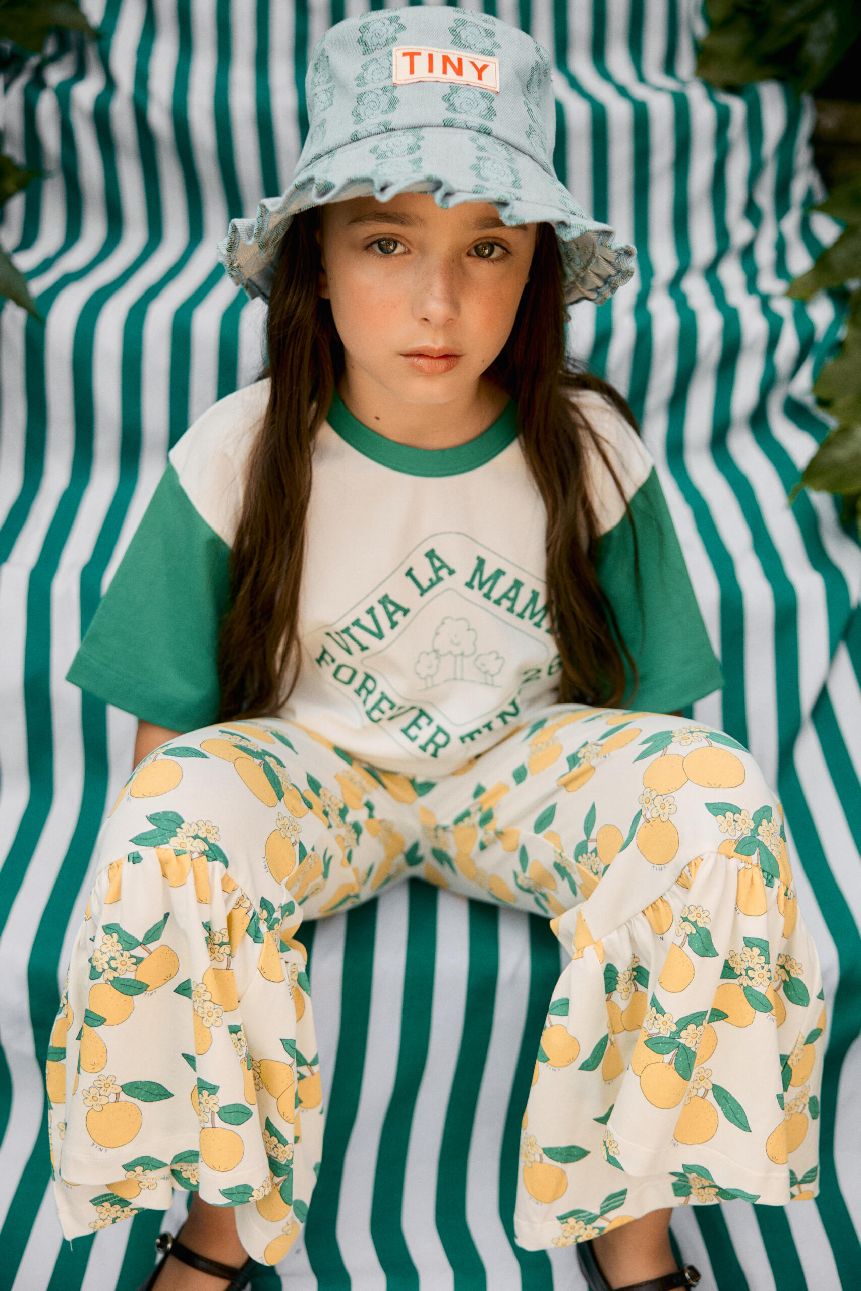 FOREVER TINY GRAPHIC TEE